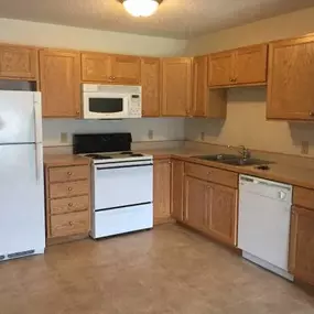 Kitchen at Clearwater Estates Apartments, Baxter, MN