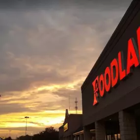 Killen Foodland sunset storefront