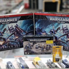 Just arrived from Games Workshop Warhammer 40k starter set, Infernus Marines with paint set, and Citadel plastic glue.