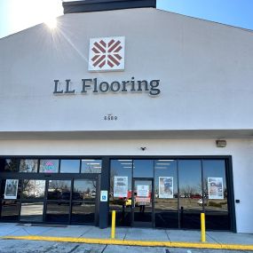 LL Flooring #1460 Prescott Valley | 6689 East 1st Street | Storefront