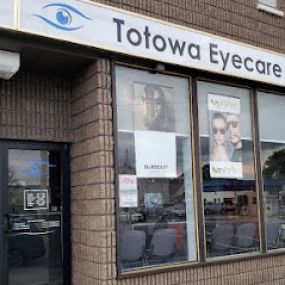 Eye care center in Totowa, NJ