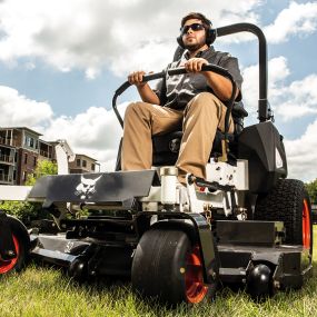 Bobcat Zero Turn Mower Equipped with Output Torque and Commercial Grade Operations