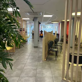 Vue vers la salle d'attente