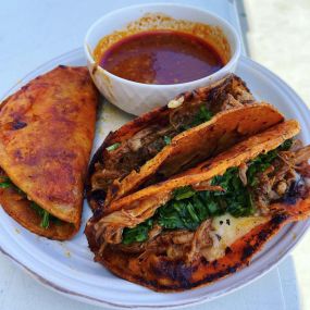 Cocina Sinaloense - Tacos Dorados de Birria