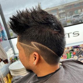 mens haircut design Comstock Park MI