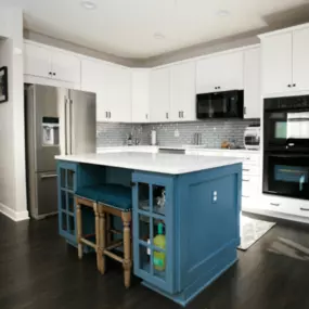 Kitchen after cabinet painting