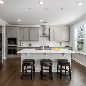 Kitchen after cabinet painting