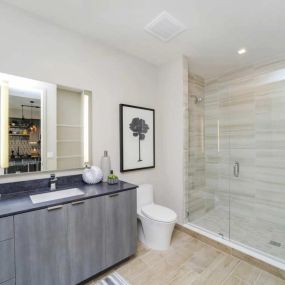 Luxury Bathroom at Quantum Apartments