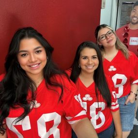 Get your game face on and protect what matters most! The office girls are ready for kick off! Who will you be rooting for in the Big Game?!????????
#superbowl #statefarm #casualfridays #smallbiz #maauto #MVB