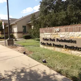 Cedar Park Premier Dentistry
209 Denali Pass Drive, Suite B, 
Cedar Park, TX 78613
(512) 782-0821
https://www.cedarparkdental.com

Conveniently located in Cedar Park, TX