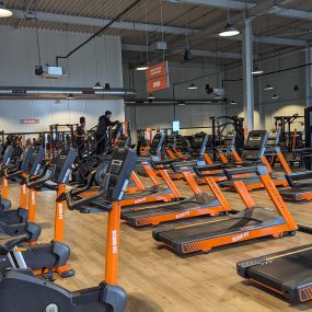 Basic-Fit Almere Editiestraat 24/7 - cardio