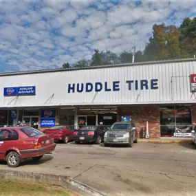 Huddle Tire Discounters on 482 Richland Avenue in Athens