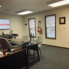 Eliu Villatoro - State Farm Insurance Agent in Manassas Office Interior