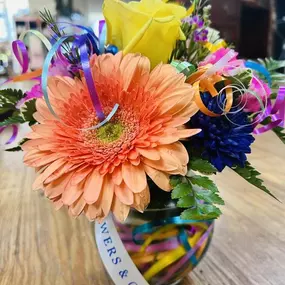 These colors though ????????…

#shoplocal #grabngobouquet #localflorist #supportinglocal #cyadowntowneldorado #fresh #takeastrolldowntown #sendflowers #supportinglocalbusinesses #wedeliverdaily????