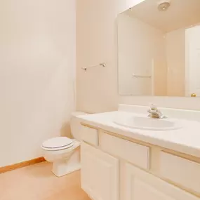 Bathroom at Park Ridge Apartments, Fargo, ND, 58103