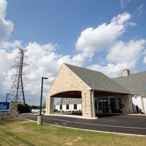 Entrance of Charles F Snyder Funeral Home & Crematory - Willow Street