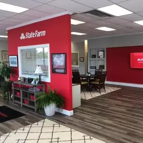 9 years ago today I became a State Farm agent. A lot of life has happened since then! 2 office moves, a few hurricanes and many other big moments. But what an awesome ride. Thank you to everyone who has loved and supported our business. Here is to many more years to come.