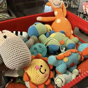 ????We just have to make room for new yarns, so we’ve put some extra stuff on sale. 
????Need to stock up on baby shower gifts? We’ve got you.
????️Need to stock up on holiday gift bags? We’ve got you.
????Need to stock up on super bulky yarn to make a hat? We’ve got you:)
????Need to stock up on sock yarn? We’ve go you.
Click ⬇️ to see them all!
Oh and we’ve got the sale table in the lounge this time!