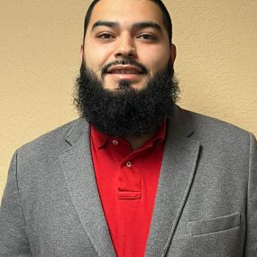Here we GROW again!!!
We are excited to welcome Edward Macias to our team! Edward currently has his personal lines insurance license and is working on his life & health insurance.
Edward is bi-lingual in English & Spanish. Which makes our Agnecy Tri-lingual once again.
In his free time Edward enjoys playing video games and working on his cars. His favorite video game is Forza Horizon.
Edward has been married to his lovely wife Grisel for 5 years and they have 2 boys, Alexander and Edward Pablo. 