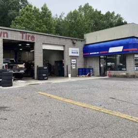 Hometown Tire Discounters on 805 West Spring Street in Monroe