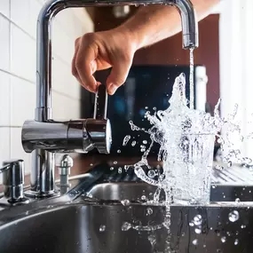 kitchen faucet running water