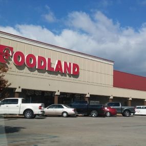 Ford City Foodland storefront, a grocery store in Ford City Alabama