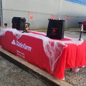 State Farm loves Halloween! come get your insurance from us!