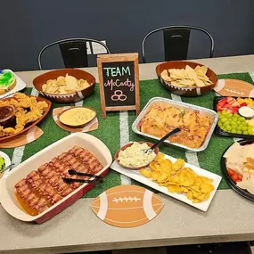 It's a busy time here in South Louisiana!! Between celebrating Mardi Gras ???? and Big Game ???? parties ... we decided to have a classic State Farm bundle here at our office. We had king cakes and finger foods + lots of  Mahomes / Kelce aka: MaAuto predictions.