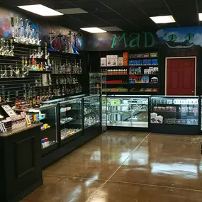 Bild von Mad Hatter Smoke and Kava