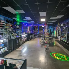 Bild von Mad Hatter Smoke and Kava