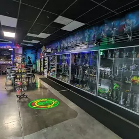 Bild von Mad Hatter Smoke and Kava