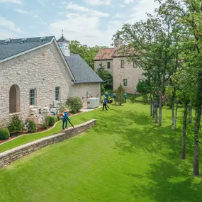 Bild von High Definition Lawn and Landscape