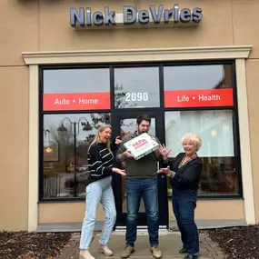 Happy Friday! Today we are celebrating “National Have Fun At Work Day” with a pizza party! 
Stop by our agency in Eagan sometime for a personalized quote - we can customize your plan just like we customize our pizza!