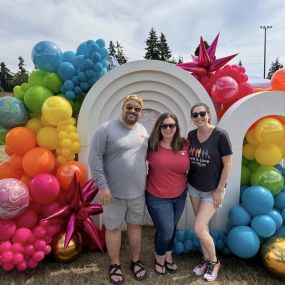 If you’re not at Kelley Farms for Community Summer Fest, then where are you!? This event is going strong until 5pm and Ann absolute blast!! Come shop and support local women-owned small businesses (150+ booths!), have your kiddos get their faces painted for FREE, and get some amazing food!