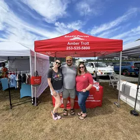 If you’re not at Kelley Farms for Community Summer Fest, then where are you!? This event is going strong until 5pm and Ann absolute blast!! Come shop and support local women-owned small businesses (150+ booths!), have your kiddos get their faces painted for FREE, and get some amazing food!