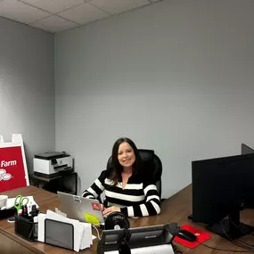 ✨MEET THE TEAM✨
This is Ashley Madison, and can you believe it? She has been with State Farm for right at 25 years! That is incredible and shows how important State Farm is and always will be to her. She loves helping our customers and building relationships with each of them. She also loves working with Andrew because he always motivates and supports each team member! She has a husband and a daughter and enjoys watching football with them!