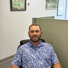 ✨MEET THE TEAM✨
This is Tyler Young and he started with State Farm two months ago. One thing he loves about State Farm is that in our office we are pushed to continually get better professionally and personally but also that we are a family. One way Tyler stands out in our office is his family has 70+ years of experience with State Farm and his goal is to take care of our customers the way his family has been able to. He loves to play golf and be outdoors but most of all he enjoys spending time 