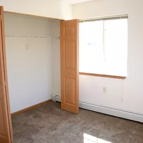 Bedroom at Northridge Apartments, MN, 55063