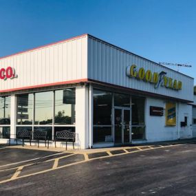 Shadden Tire Discounters on 2328 North Main Street in Crossville