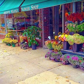 Artistic Manner Flower Shop