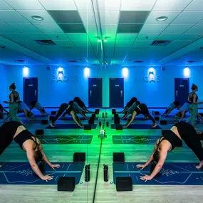 Bild von YogaSix Asheville