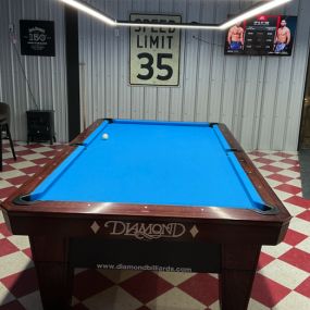 Bild von 83 North Bar Grill & Billiards