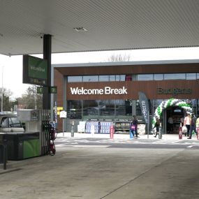 Welcome Break Newark Service Area located on the outskirts of the market town of Newark-on-Trent in Nottinghamshire, just off the A1.