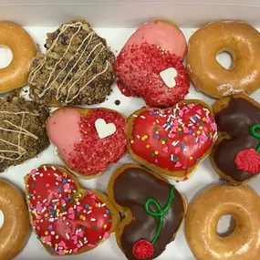 Love is in the air and on our plates! ❤️???? Kickstarting the month of February with these delightful heart-shaped donuts! ????