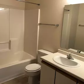 Luxurious Bathroom at Royal Oaks Apartments, Fargo, ND