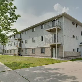 Apartment Building at Dock 9 Apartments, Fargo, ND 58103