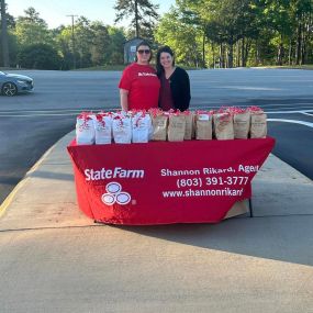 Loved giving breakfast to the residents at York Woods at Lake Murray Apartment Homes this morning!! Happy Friday!