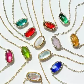 ????Looking to add some color to your wardrobe this spring and summer?  Kendra Scott is the perfect way to add just a bit of color!!