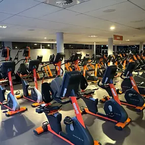 Basic-Fit Amstelveen Van Der Hooplaan 24/7  - cardio