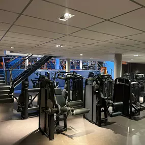 Basic-Fit Amstelveen Van Der Hooplaan 24/7  -strength zone